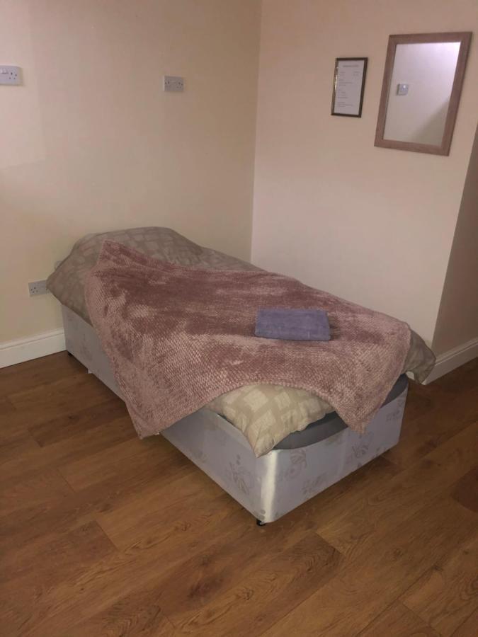 Big Room Rusholme With Tv And Private Bathroom-Parking&Wifi Manchester Exterior photo