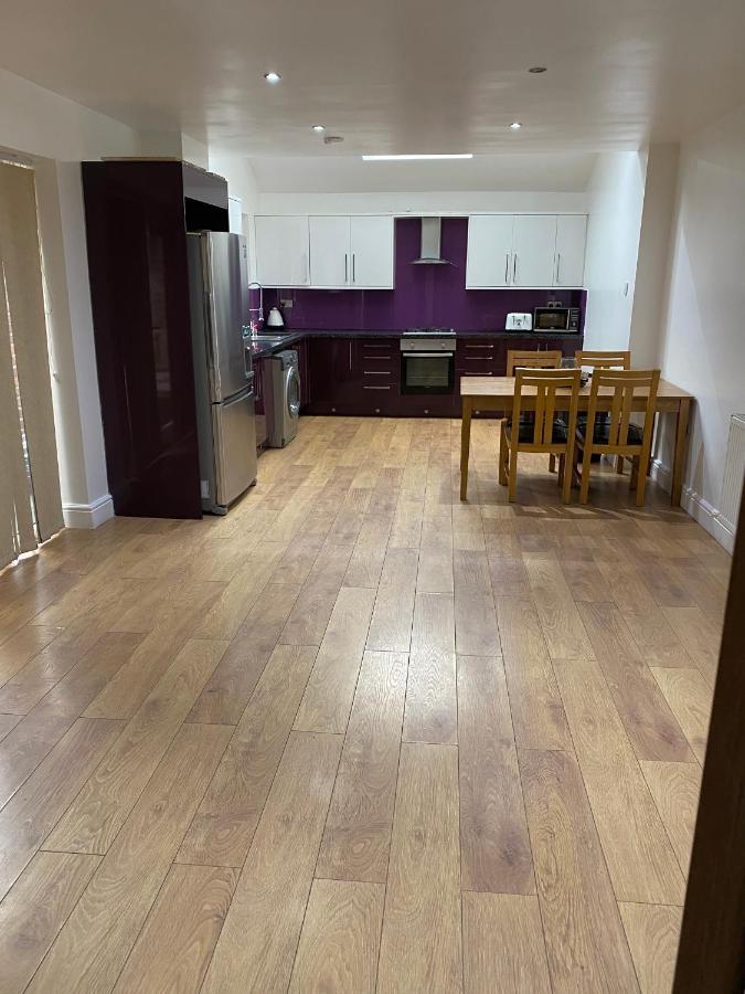 Big Room Rusholme With Tv And Private Bathroom-Parking&Wifi Manchester Exterior photo